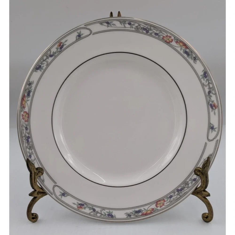 Royal Doulton Arlington Salad Plate set of 8 Plates 8